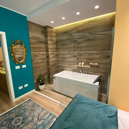 Art Crafted Flat In Center Appartement Shkodër